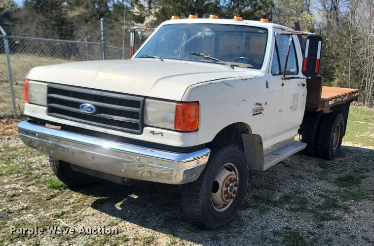 image for item MB9896 1987 Ford F350  dump flatbed pickup truck