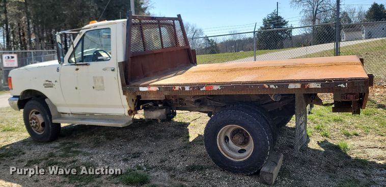 image for item MB9896 1987 Ford F350  dump flatbed pickup truck