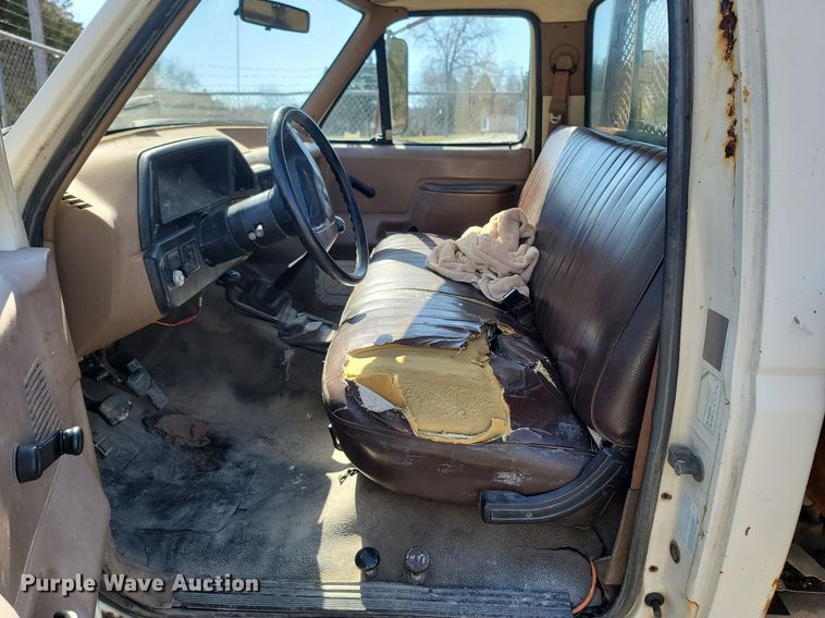 image for item MB9896 1987 Ford F350  dump flatbed pickup truck