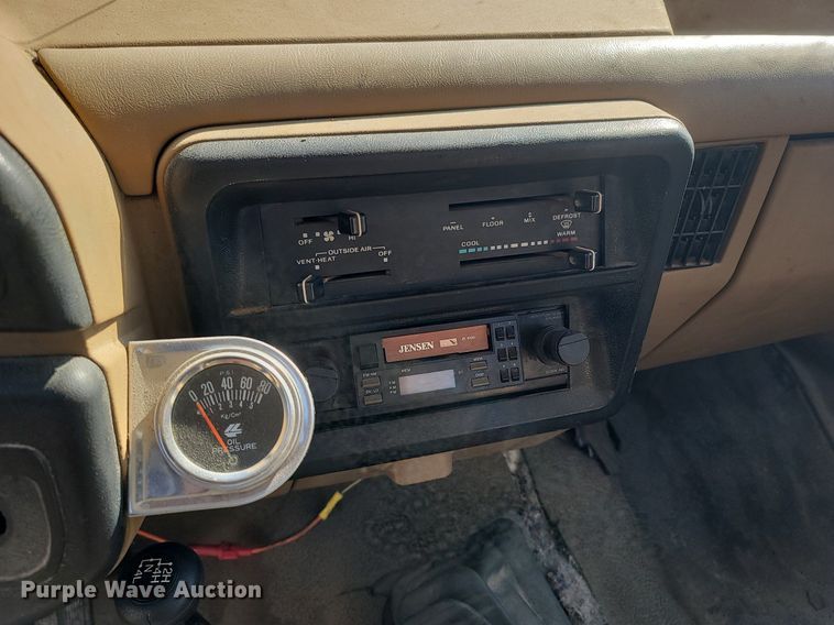 image for item MB9896 1987 Ford F350  dump flatbed pickup truck