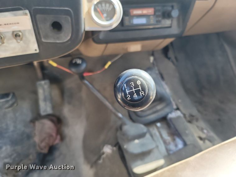 image for item MB9896 1987 Ford F350  dump flatbed pickup truck