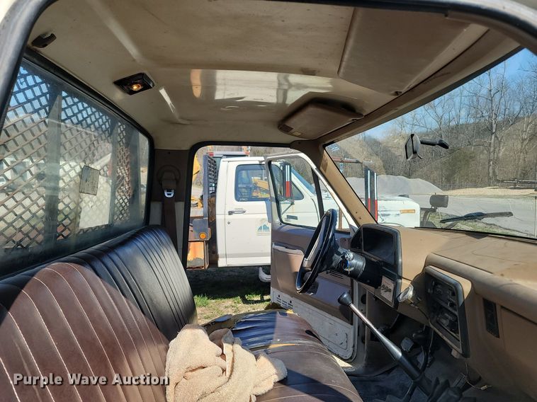 image for item MB9896 1987 Ford F350  dump flatbed pickup truck