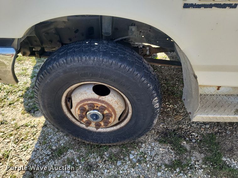 image for item MB9896 1987 Ford F350  dump flatbed pickup truck