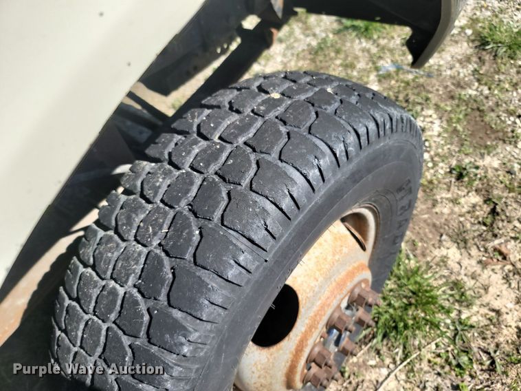 image for item MB9896 1987 Ford F350  dump flatbed pickup truck