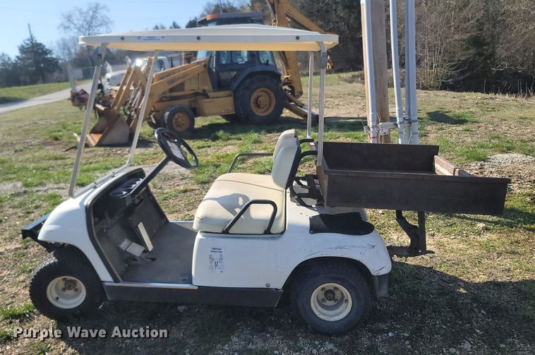 image for item MB9902 1996 Yamaha G16A  golf cart