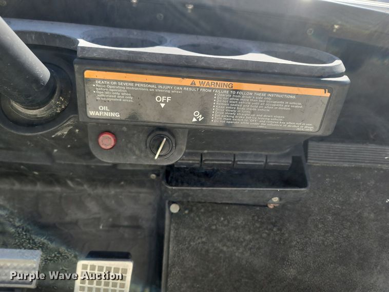 image for item MB9902 1996 Yamaha G16A  golf cart