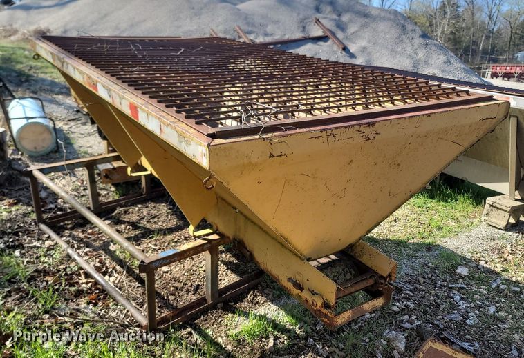 image for item MB9904 Highway Equipment Company P-8  salt spreader