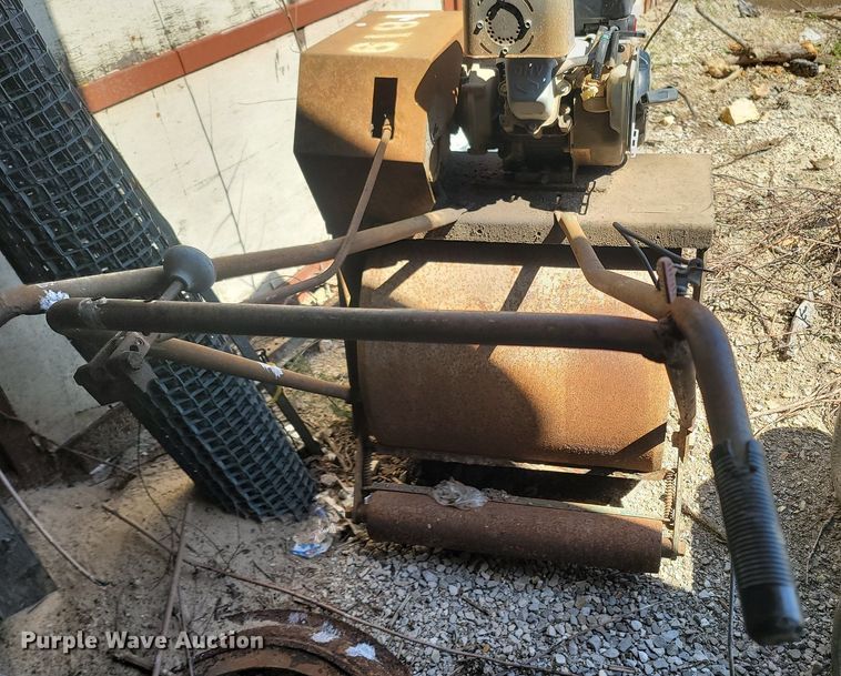 image for item MB9913 Lawn and garden tools