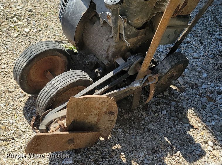 image for item MB9913 Lawn and garden tools