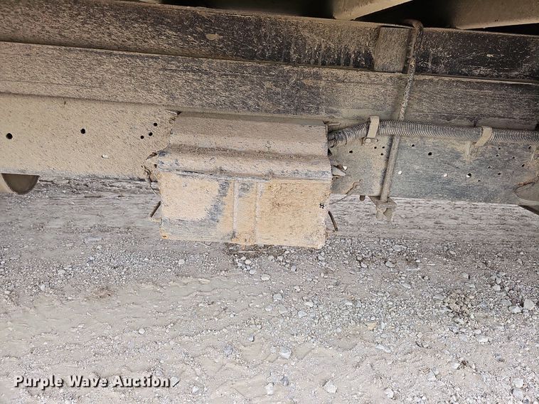 image for item MC9721 2000 Ford E350 Super Duty  box truck