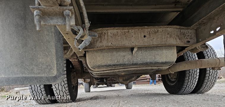 image for item MC9721 2000 Ford E350 Super Duty  box truck