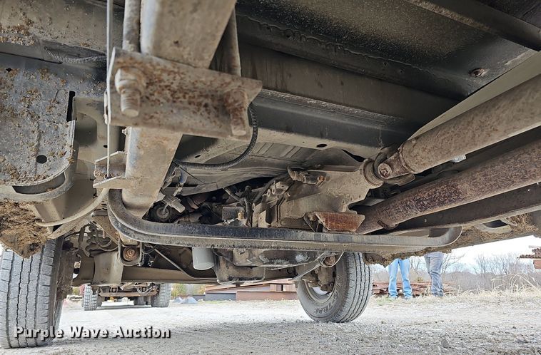 image for item MC9721 2000 Ford E350 Super Duty  box truck