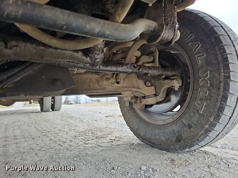 image for item MC9721 2000 Ford E350 Super Duty  box truck