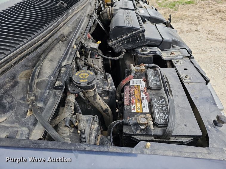 image for item MC9721 2000 Ford E350 Super Duty  box truck