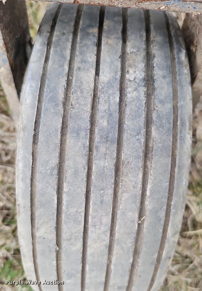 image for item MC9723 Farm King  finish mower