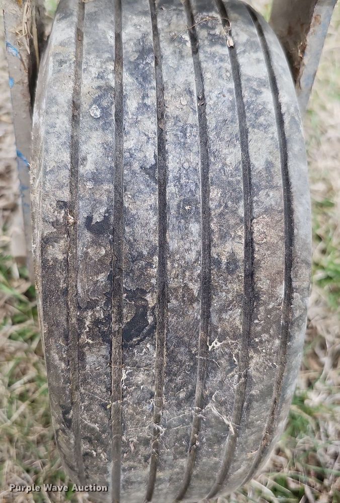 image for item MC9723 Farm King  finish mower