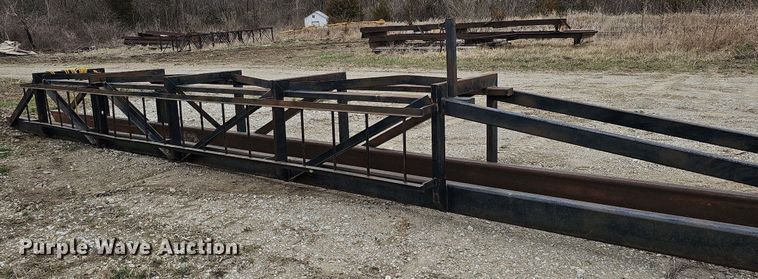 image for item MC9725 Pile driver