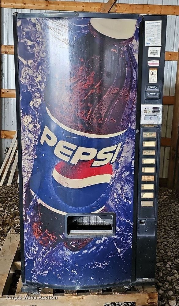 image for item MC9731 Dixie-Narco DN 501EMC/S11-9  vending machine