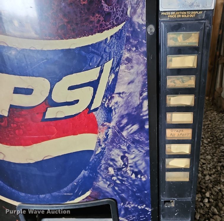 image for item MC9731 Dixie-Narco DN 501EMC/S11-9  vending machine