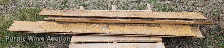 image for item MC9733 (5) moldboards