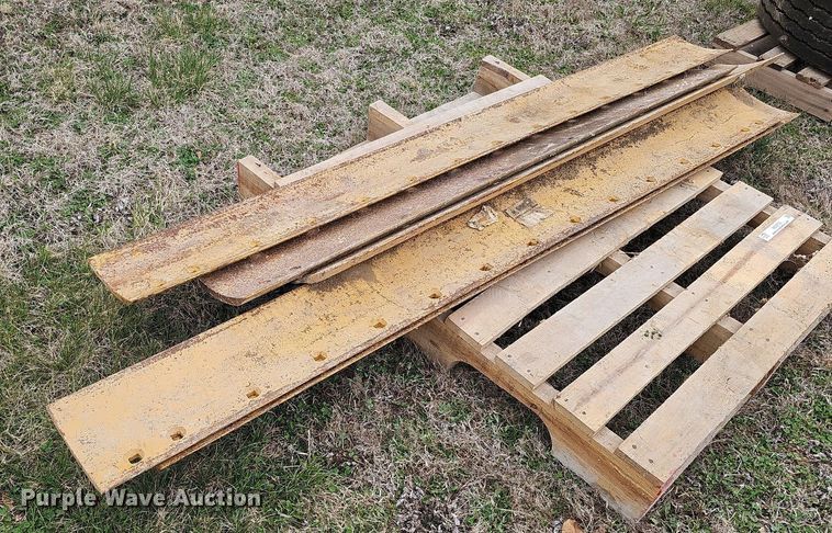 image for item MC9733 (5) moldboards