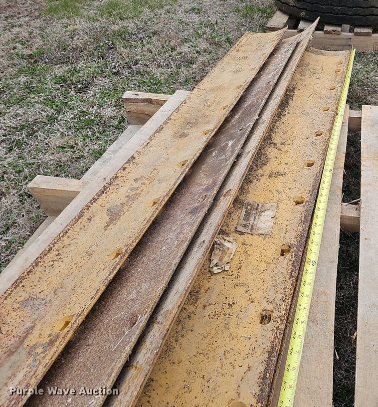 image for item MC9733 (5) moldboards