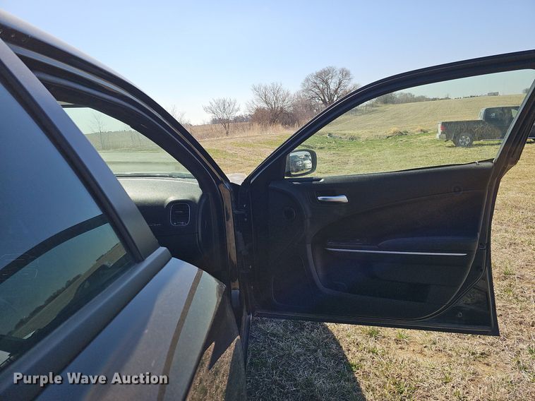 image for item MC9740 2019 Dodge Charger  police