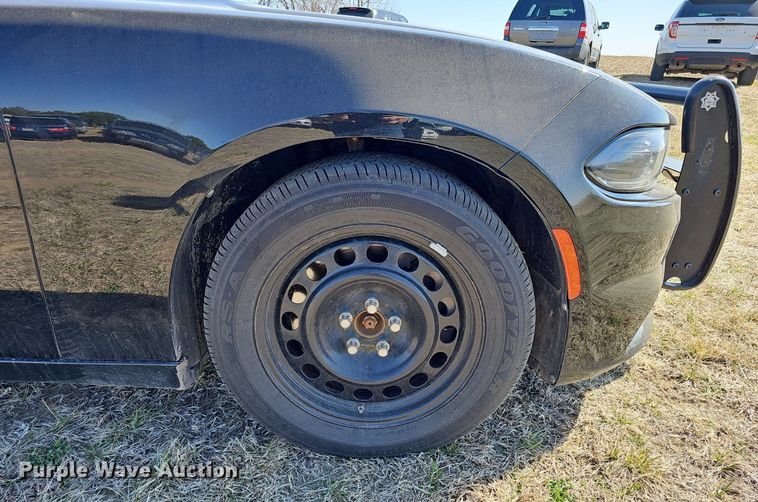 image for item MC9740 2019 Dodge Charger  police