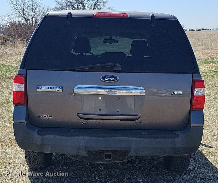 image for item MC9741 2010 Ford Expedition XLT  SUV