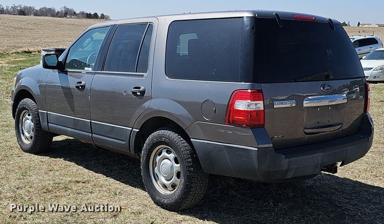 image for item MC9741 2010 Ford Expedition XLT  SUV