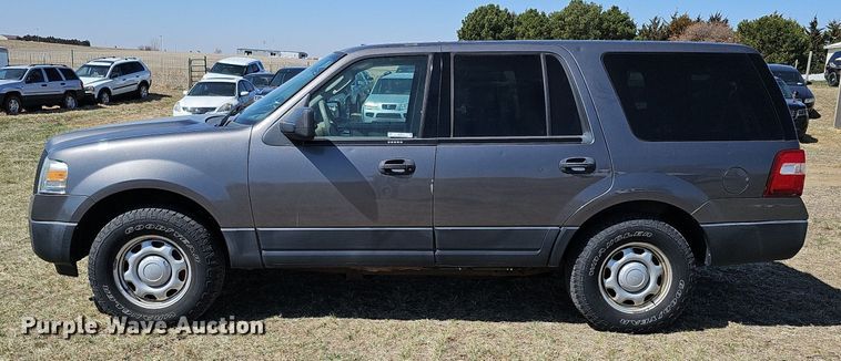 image for item MC9741 2010 Ford Expedition XLT  SUV