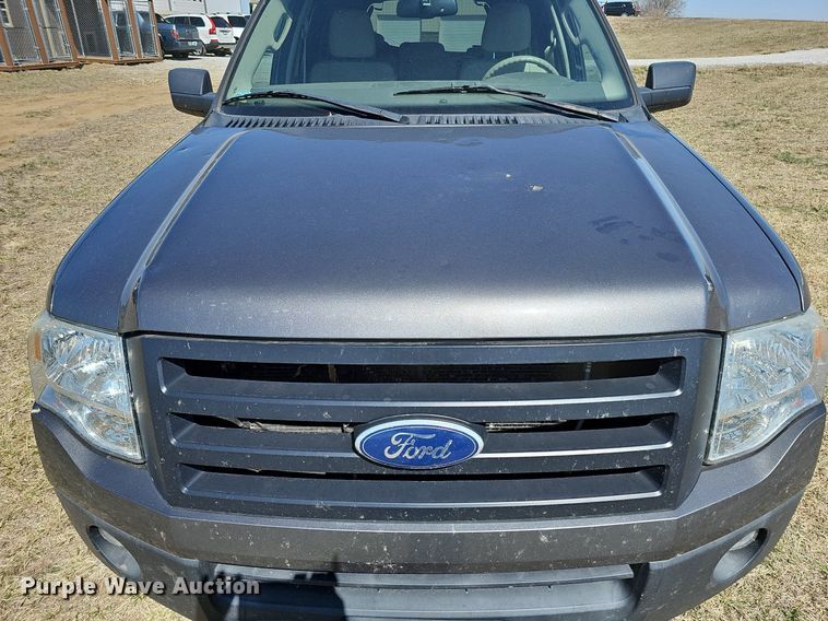 image for item MC9741 2010 Ford Expedition XLT  SUV