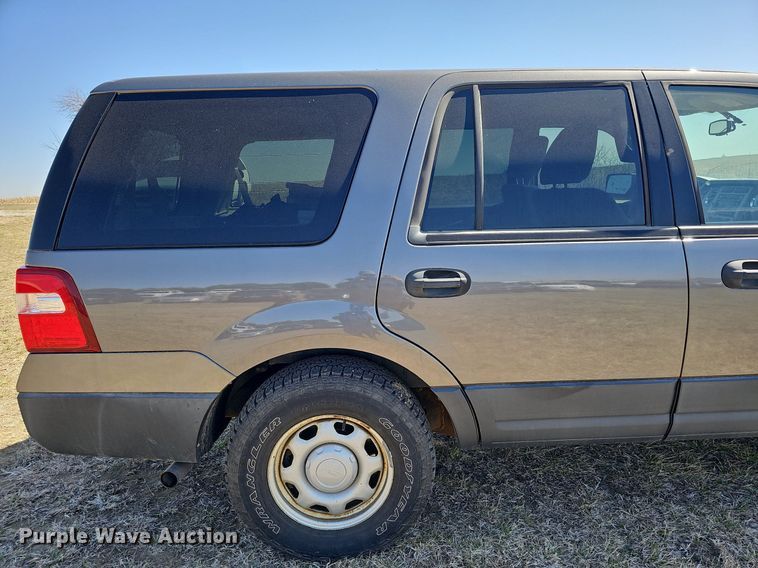 image for item MC9741 2010 Ford Expedition XLT  SUV