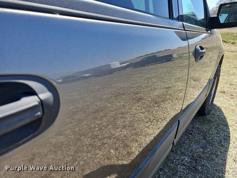 image for item MC9741 2010 Ford Expedition XLT  SUV