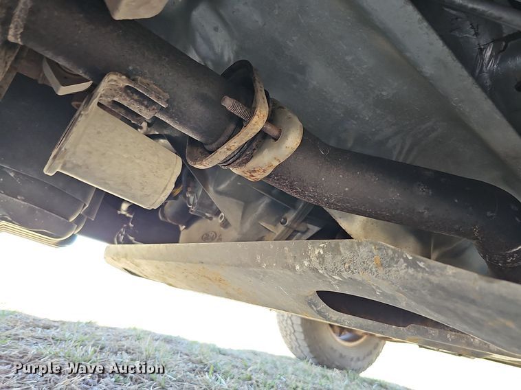 image for item MC9741 2010 Ford Expedition XLT  SUV