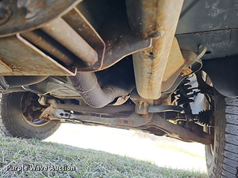 image for item MC9741 2010 Ford Expedition XLT  SUV