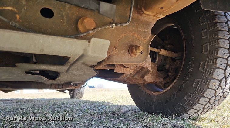 image for item MC9741 2010 Ford Expedition XLT  SUV