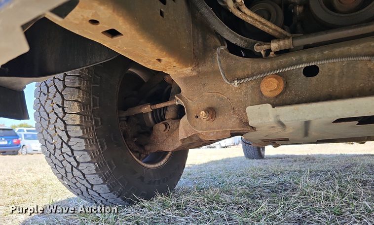 image for item MC9741 2010 Ford Expedition XLT  SUV