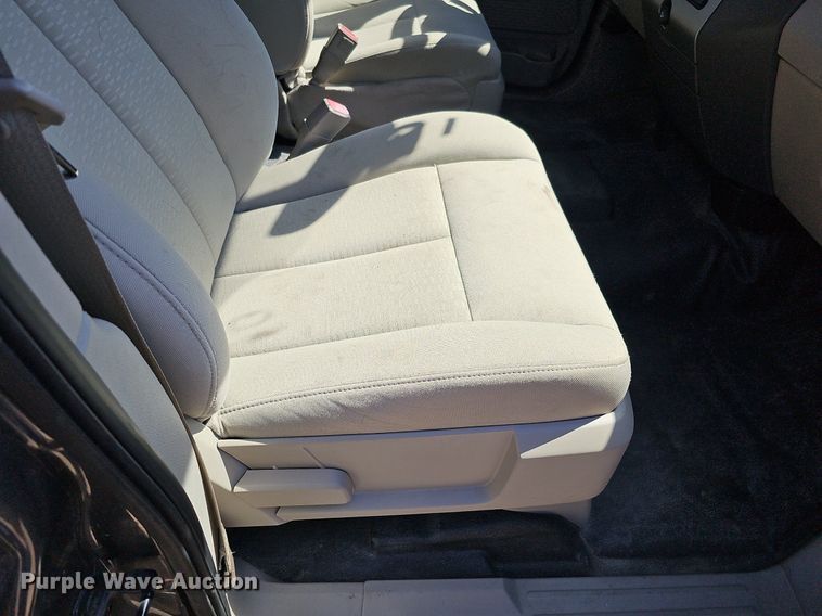 image for item MC9741 2010 Ford Expedition XLT  SUV