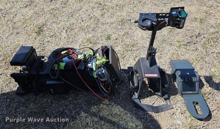 image for item MC9741 2010 Ford Expedition XLT  SUV