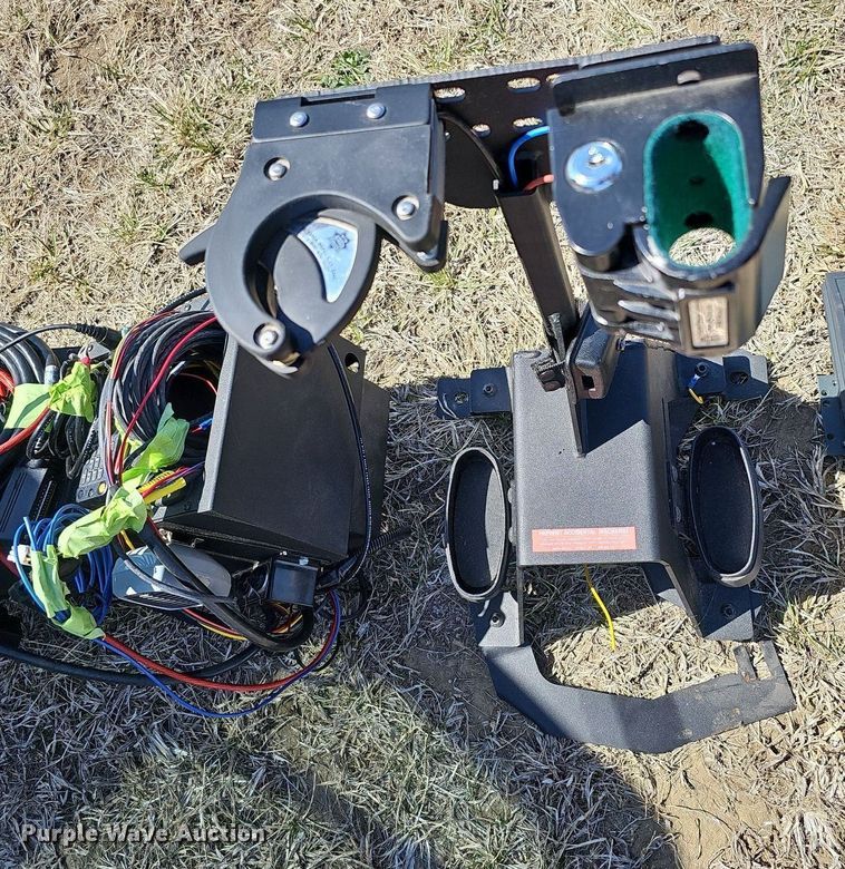 image for item MC9741 2010 Ford Expedition XLT  SUV