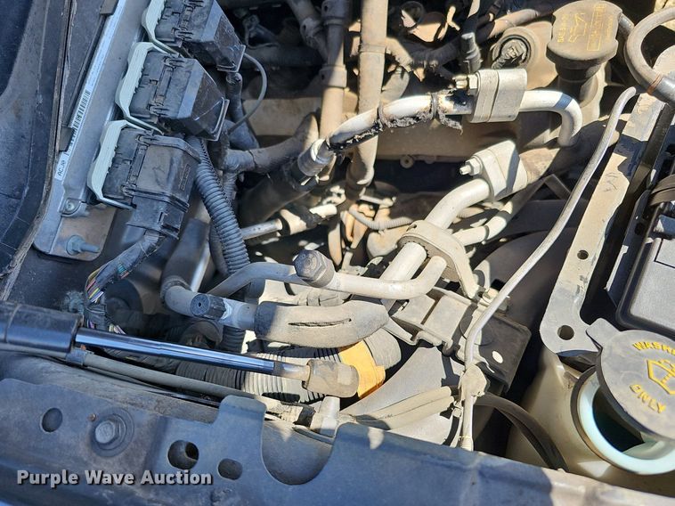 image for item MC9741 2010 Ford Expedition XLT  SUV