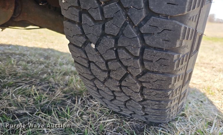 image for item MC9741 2010 Ford Expedition XLT  SUV