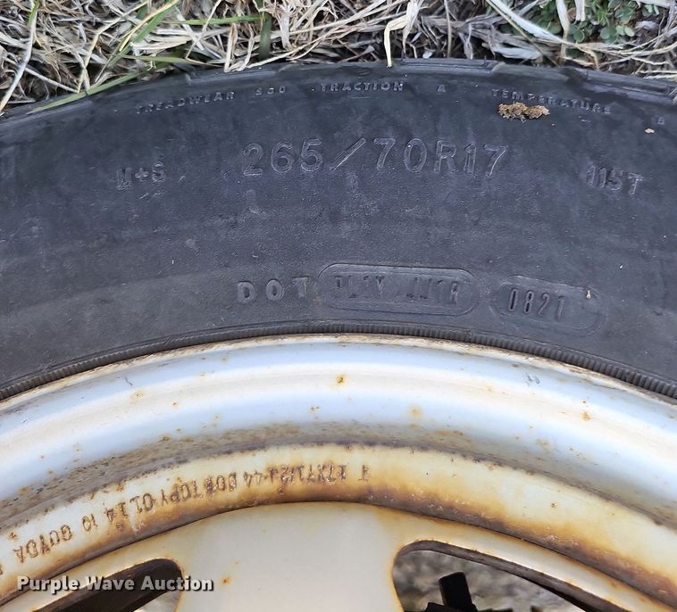 image for item MC9741 2010 Ford Expedition XLT  SUV