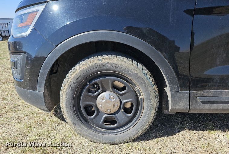 image for item MC9746 2019 Ford Explorer Police Interceptor  SUV