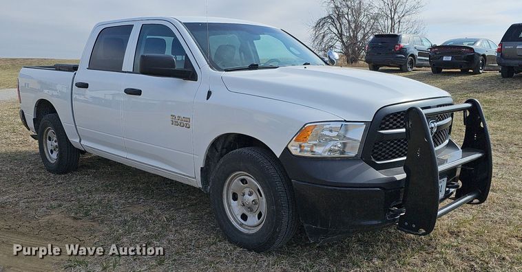 image for item MC9748 2016 Dodge Ram 1500  Crew Cab pickup truck