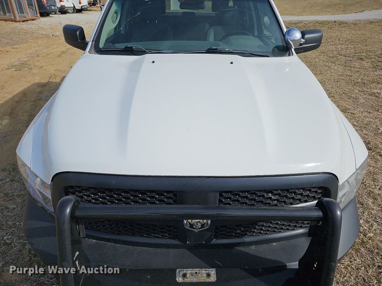 image for item MC9748 2016 Dodge Ram 1500  Crew Cab pickup truck