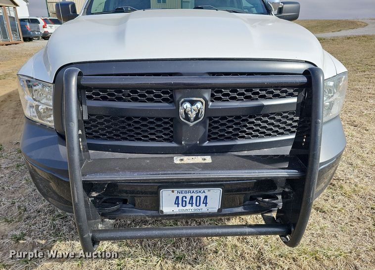 image for item MC9748 2016 Dodge Ram 1500  Crew Cab pickup truck