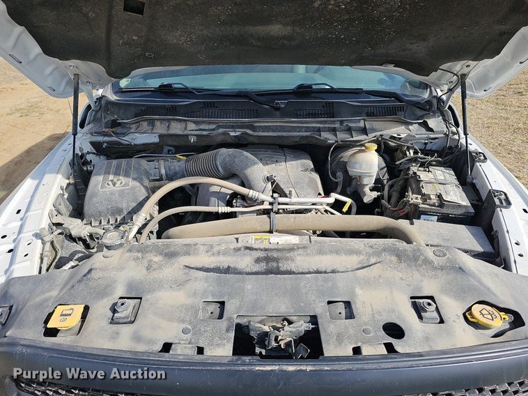 image for item MC9748 2016 Dodge Ram 1500  Crew Cab pickup truck