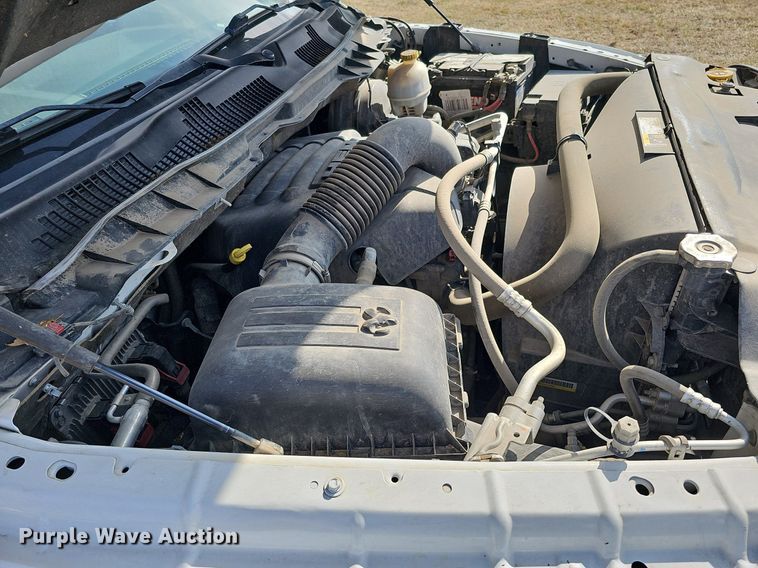 image for item MC9748 2016 Dodge Ram 1500  Crew Cab pickup truck